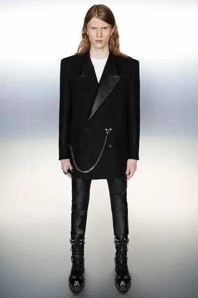 Look 1